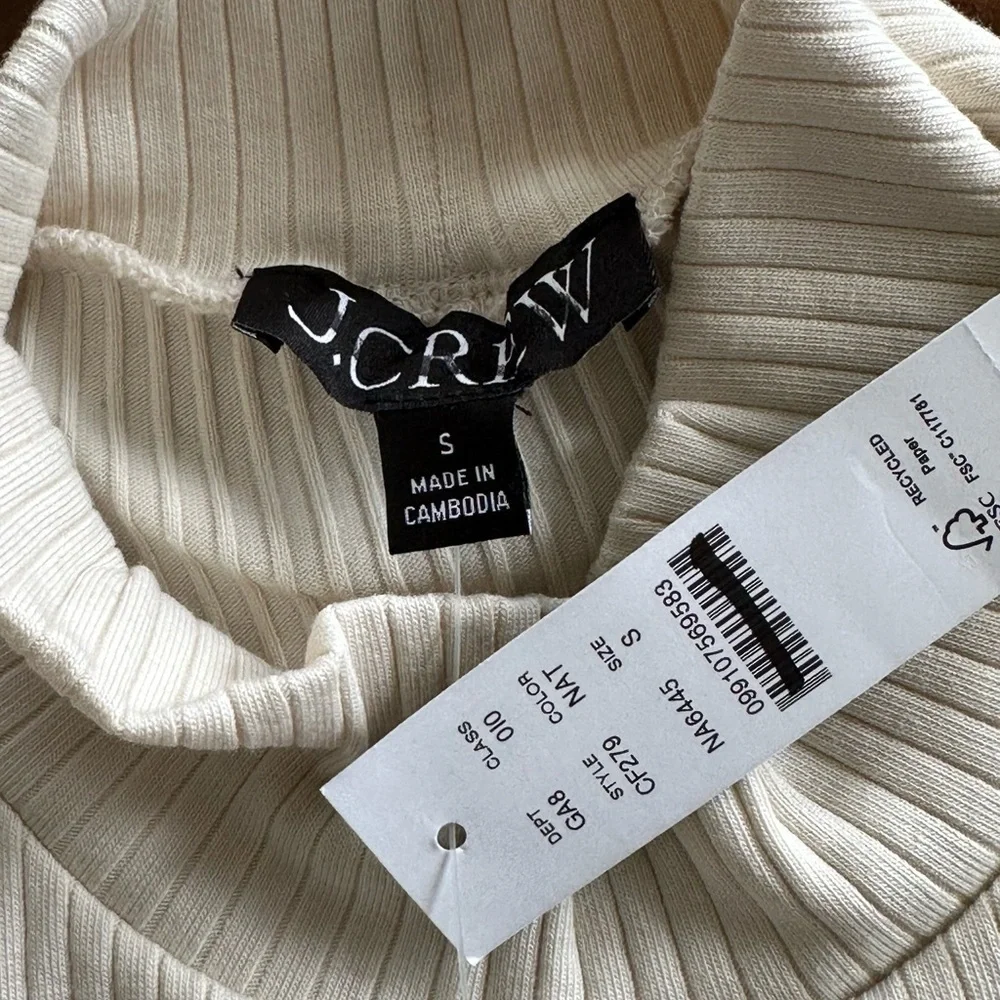 NEW J. CREW Premium rib turtleneck with whipstitch‎ trim in Natural Size Small